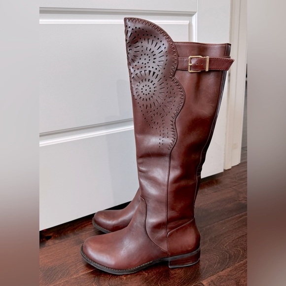 Gianni Bini Shoes - Gianni Bini Leather Boots Dark Brown, Knee Boots Fall Winter, women’s size 6